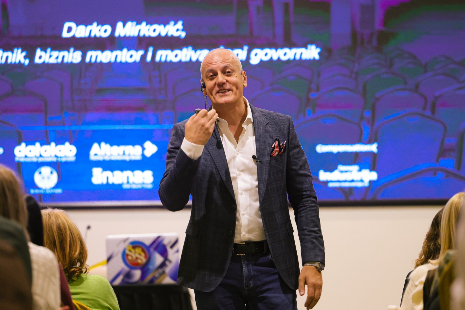 Dan 1 - 816A2082.jpg